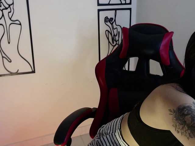 MiaRobinn live cam on BongaCams