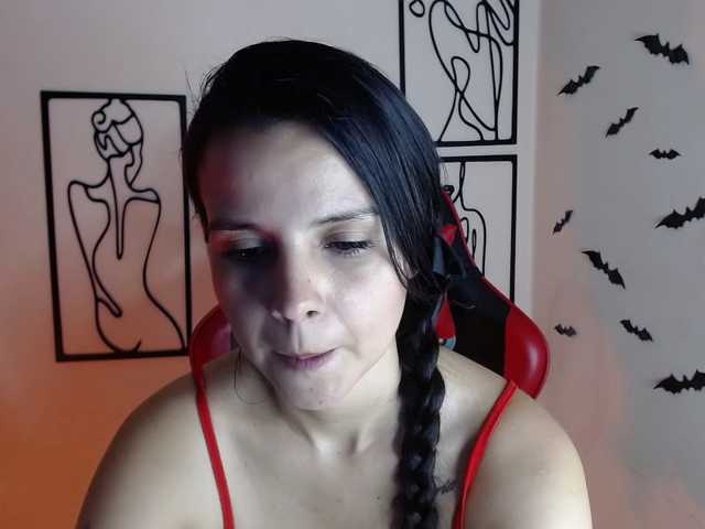 MiaRobinn live cam on BongaCams