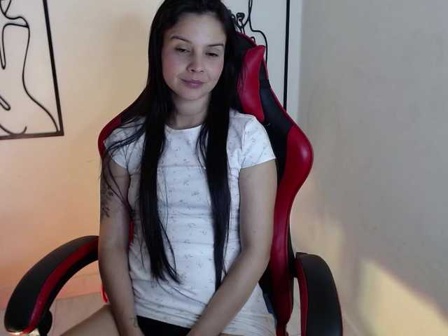 MiaRobinn live cam on BongaCams