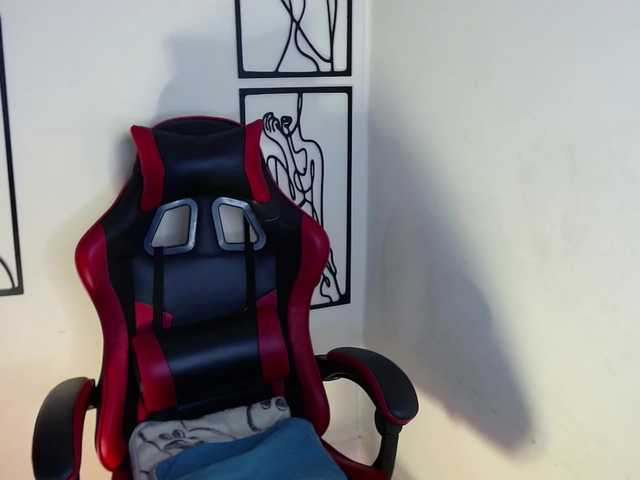 MiaRobinn live cam on BongaCams