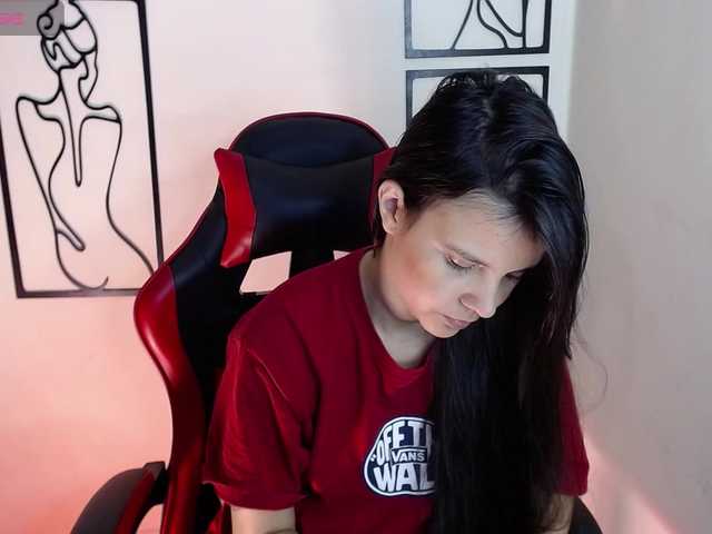 MiaRobinn live webcam show