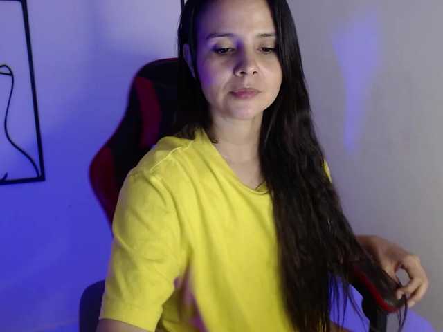 MiaRobinn