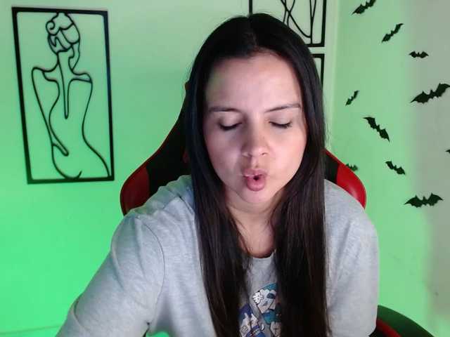MiaRobinn