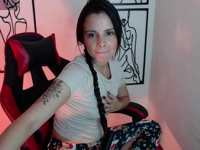 MiaRobinn live cam on BongaCams