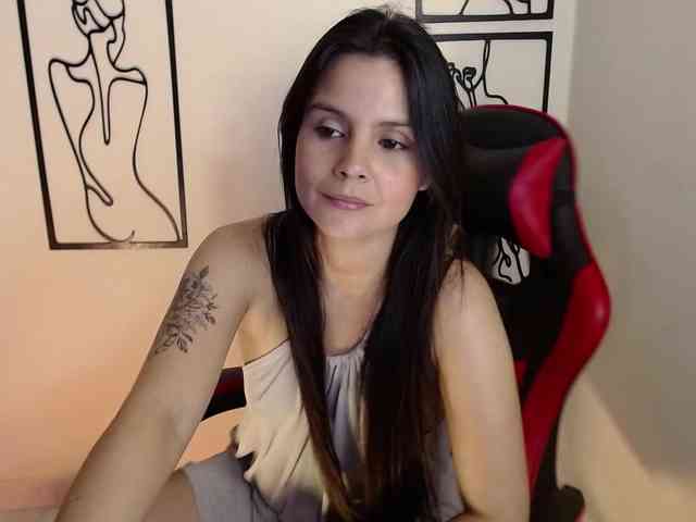 MiaRobinn