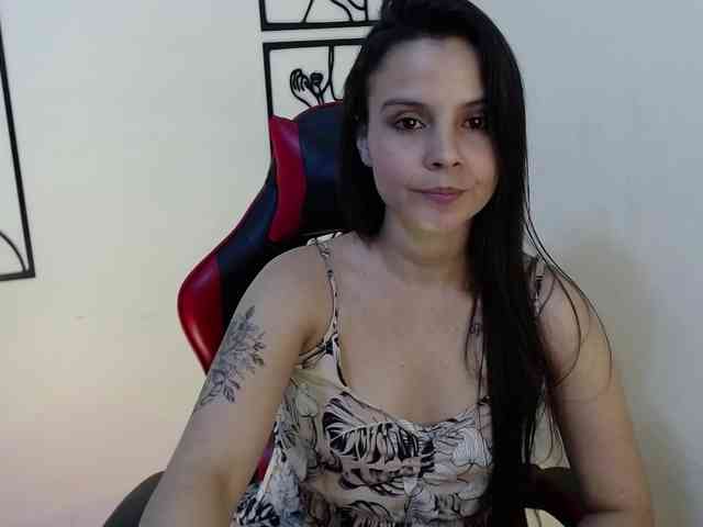 MiaRobinn