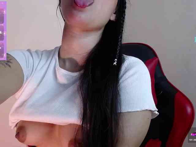 MiaRobinn Live Webcam on BongaCams