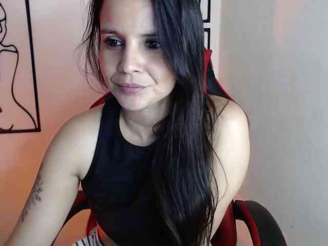 MiaRobinn
