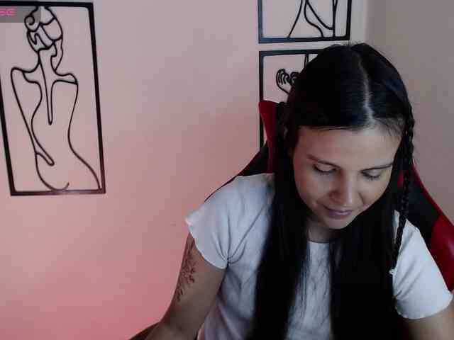 MiaRobinn