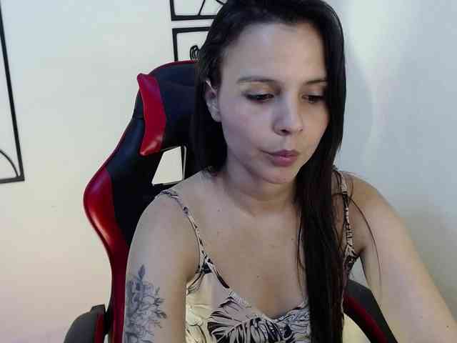 MiaRobinn