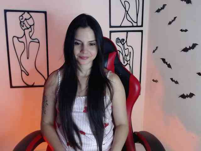 MiaRobinn webcam