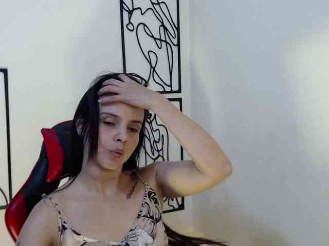 MiaRobinn