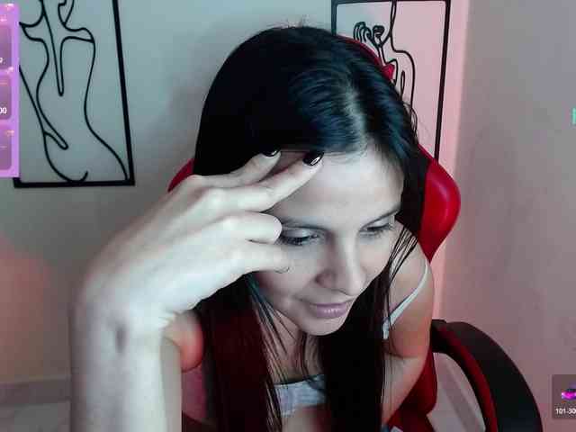 MiaRobinn
