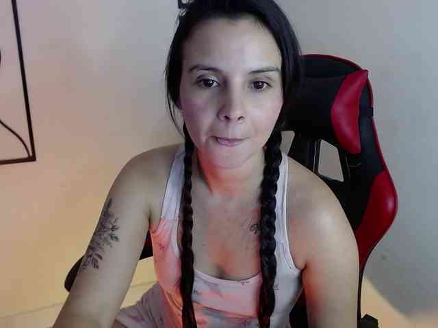 MiaRobinn