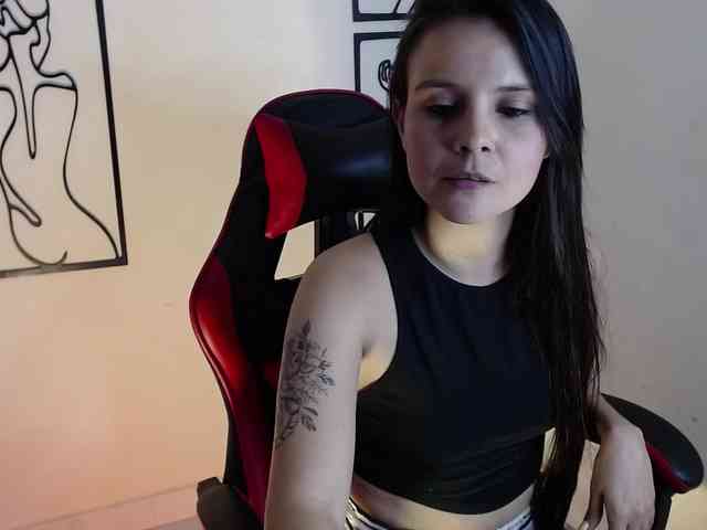 MiaRobinn