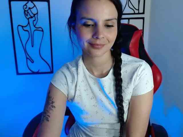 MiaRobinn