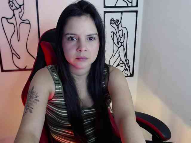 MiaRobinn