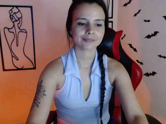 MiaRobinn