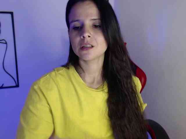 MiaRobinn
