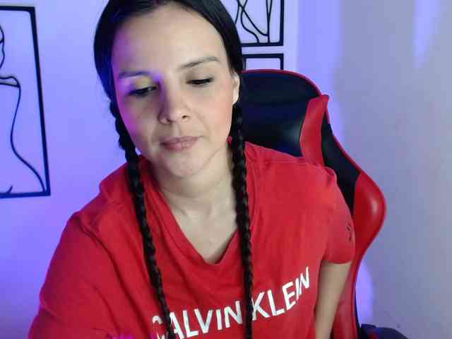 MiaRobinn