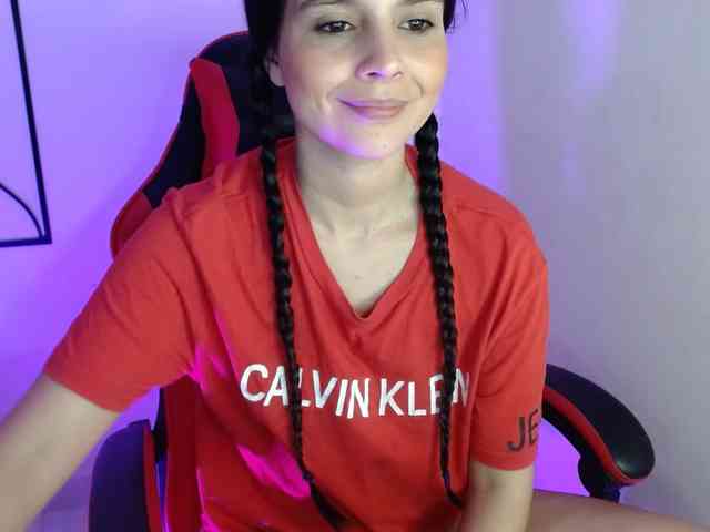 MiaRobinn