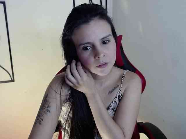 MiaRobinn