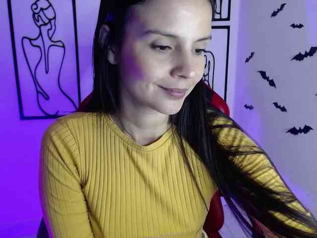 MiaRobinn