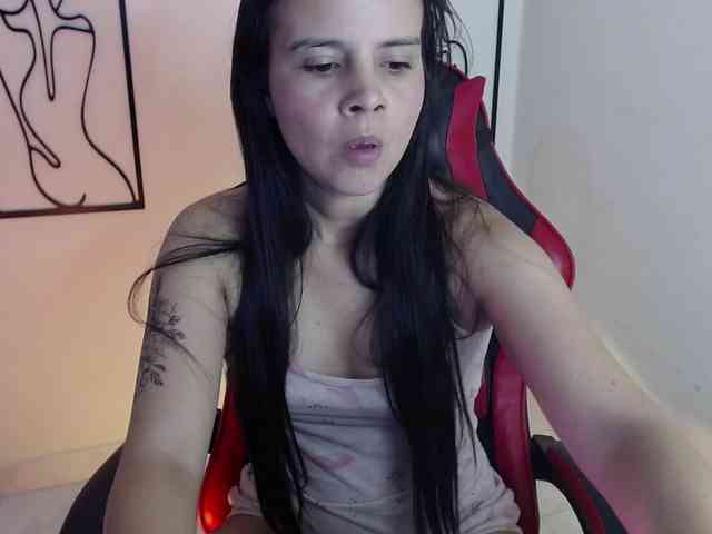 MiaRobinn