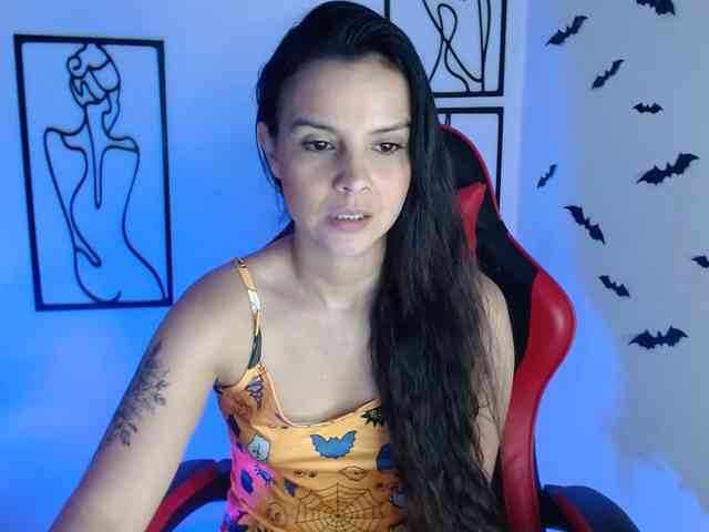 MiaRobinn