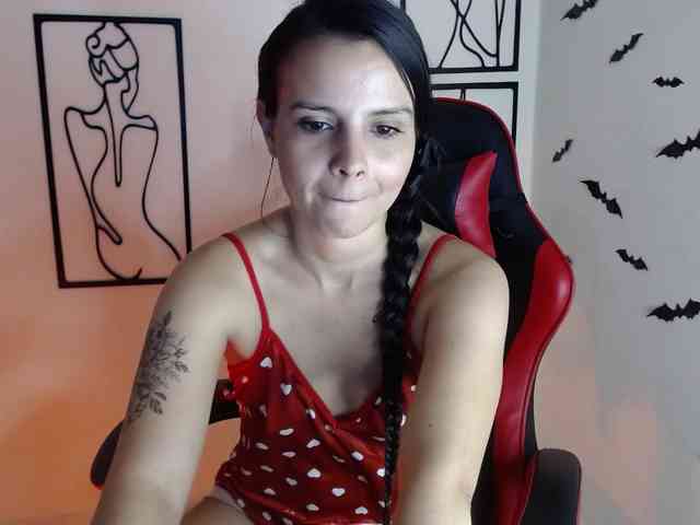 MiaRobinn