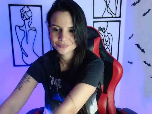 MiaRobinn