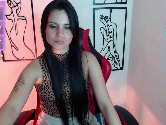 MiaRobinn webcam