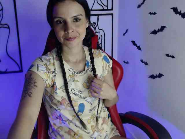 MiaRobinn