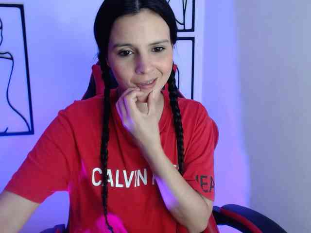 MiaRobinn MiaRobinn