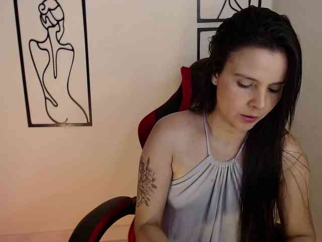 MiaRobinn MiaRobinn