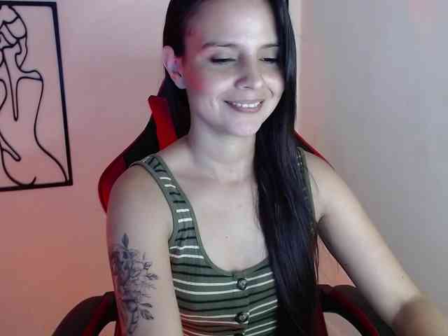MiaRobinn