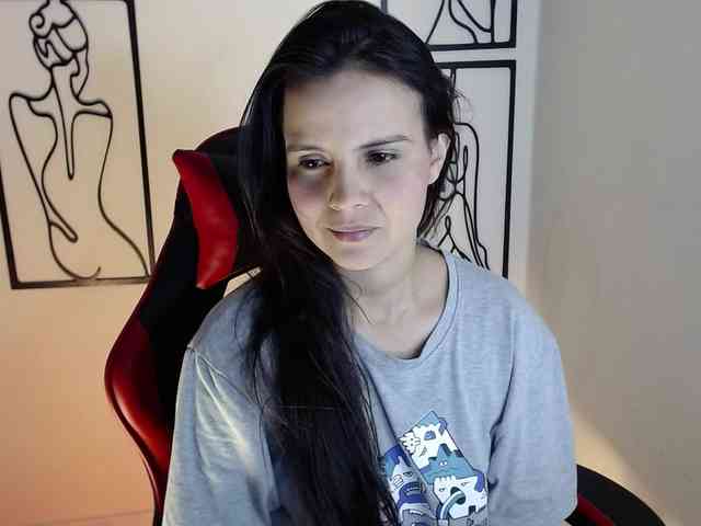 MiaRobinn