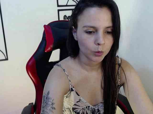 MiaRobinn MiaRobinn