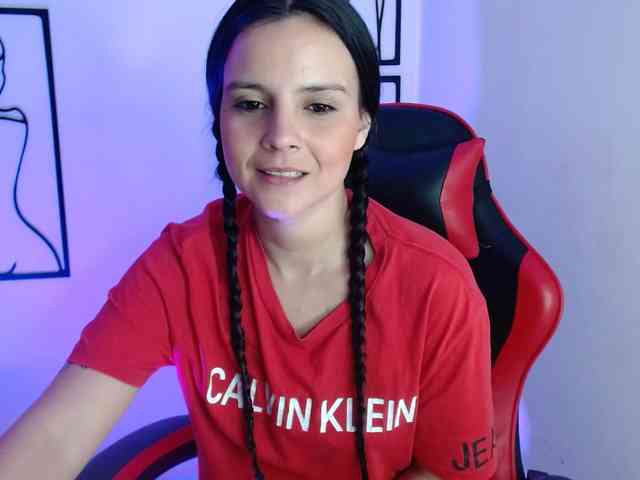 MiaRobinn webcam