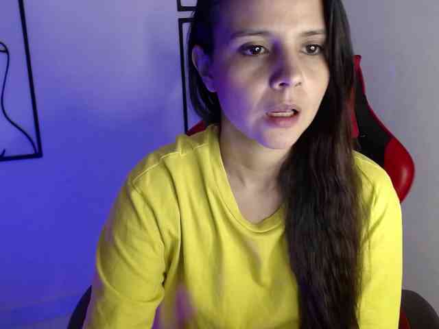 MiaRobinn
