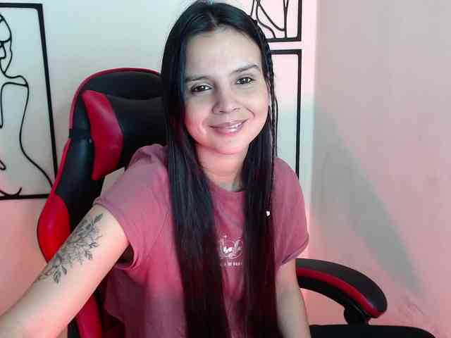 MiaRobinn