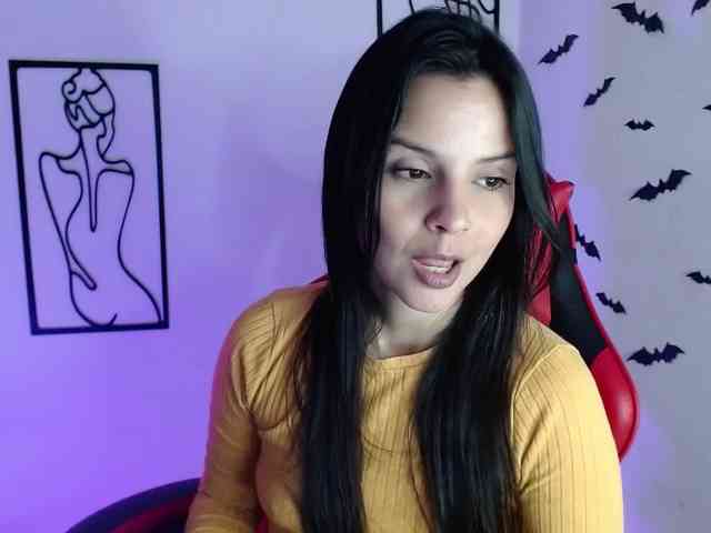 MiaRobinn