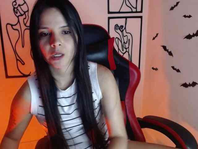 MiaRobinn