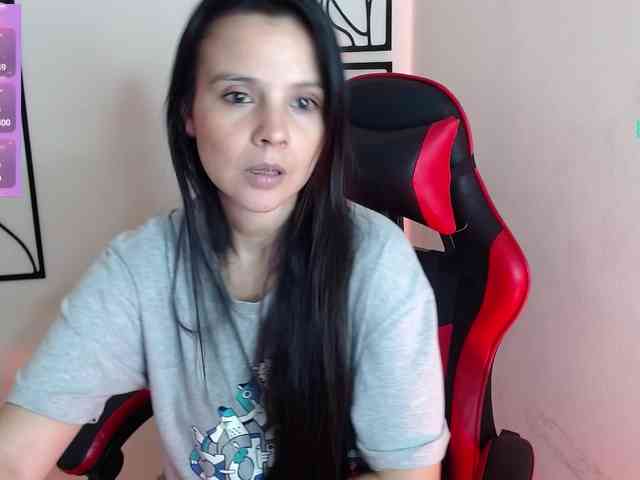MiaRobinn