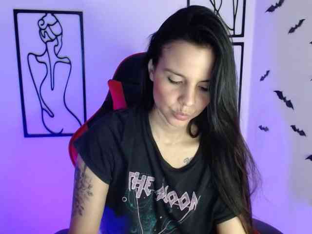 MiaRobinn