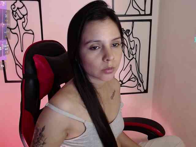 MiaRobinn