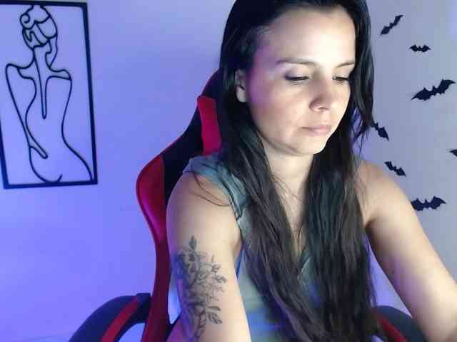 MiaRobinn