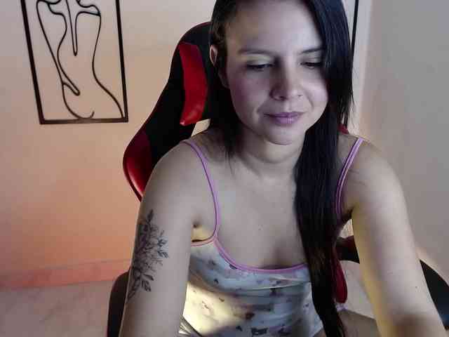 MiaRobinn