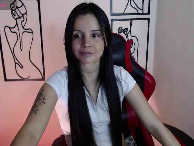MiaRobinn