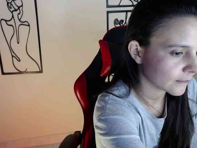 MiaRobinn